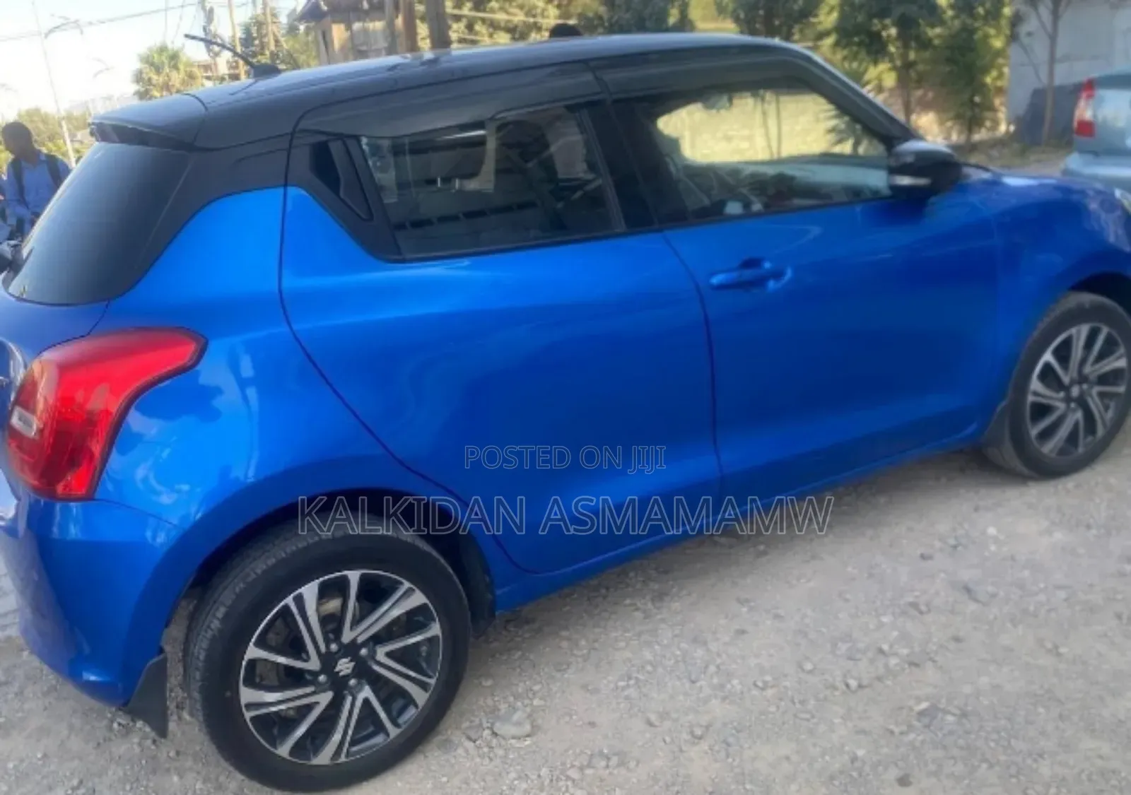 Suzuki Swift 2023 Blue