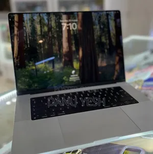 New Laptop Apple MacBook Pro 16GB Apple M1 Pro SSD 1T