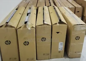 New HP 200 G4 22 All-in-One 8GB Intel Core I5 SSD 512GB