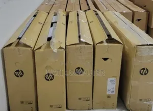 New HP 200 G4 22 All-in-One 8GB Intel Core I5 SSD 512GB