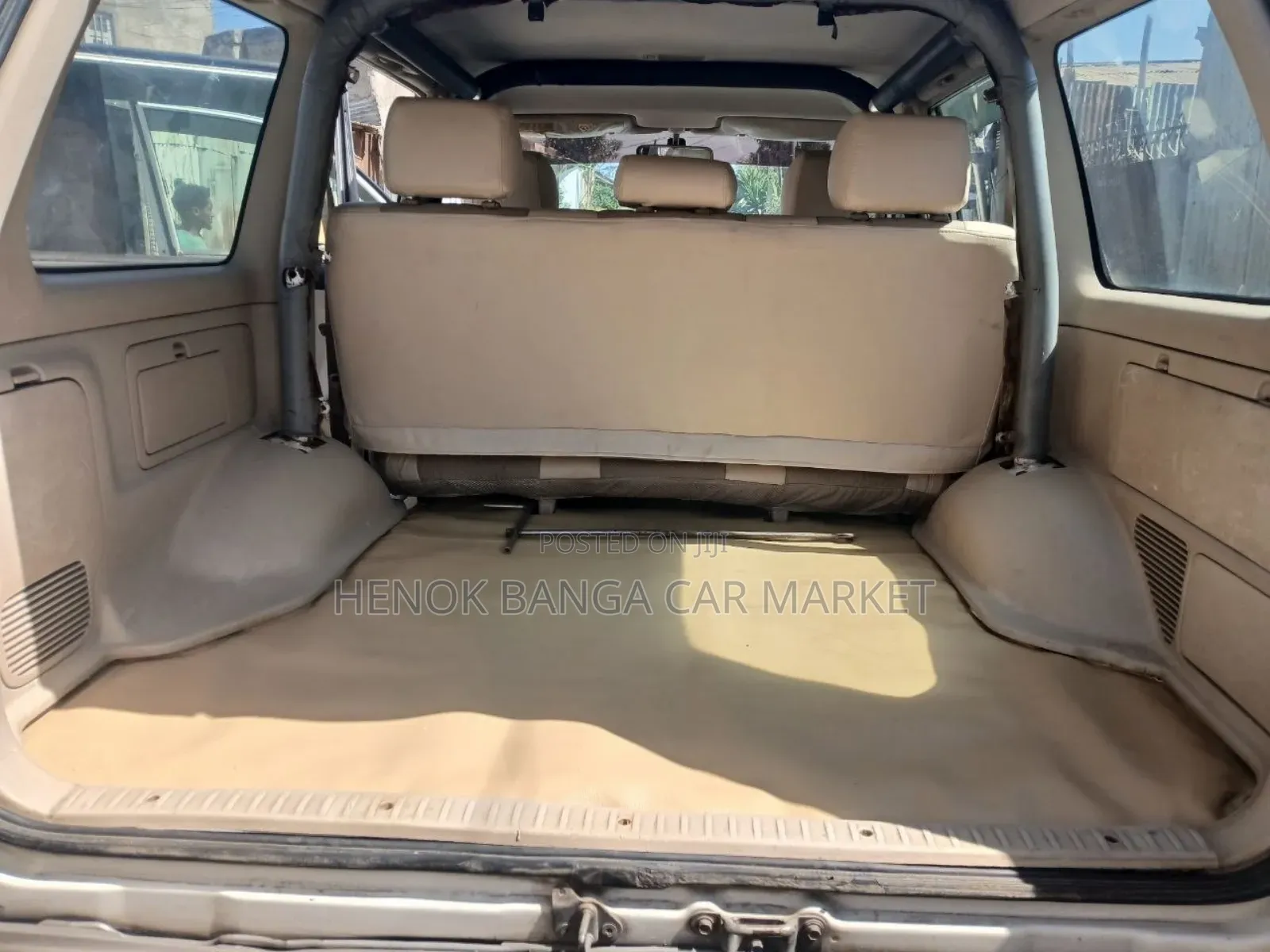 Toyota Land Cruiser 4x4 2004 White