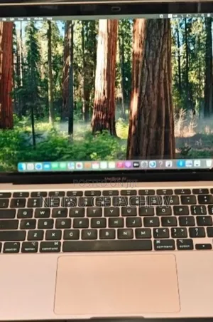 New Laptop Apple MacBook Air 2020 M1 8GB Intel Core I3 SSD 256GB