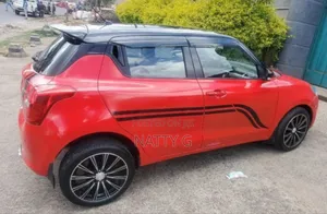 Suzuki Swift 2022 Red