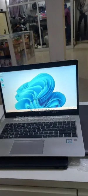 New Laptop HP EliteBook 840 G5 16GB Intel Core I7 SSHD (Hybrid) 512GB