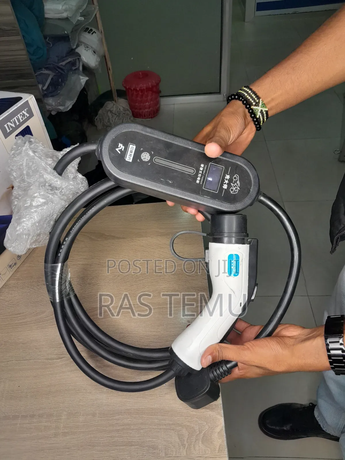 Portable Electric Vehicle Ev Charger