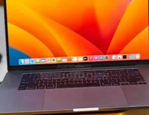 New Laptop Apple MacBook Pro 2019 16GB Intel Core I7 SSD 512GB