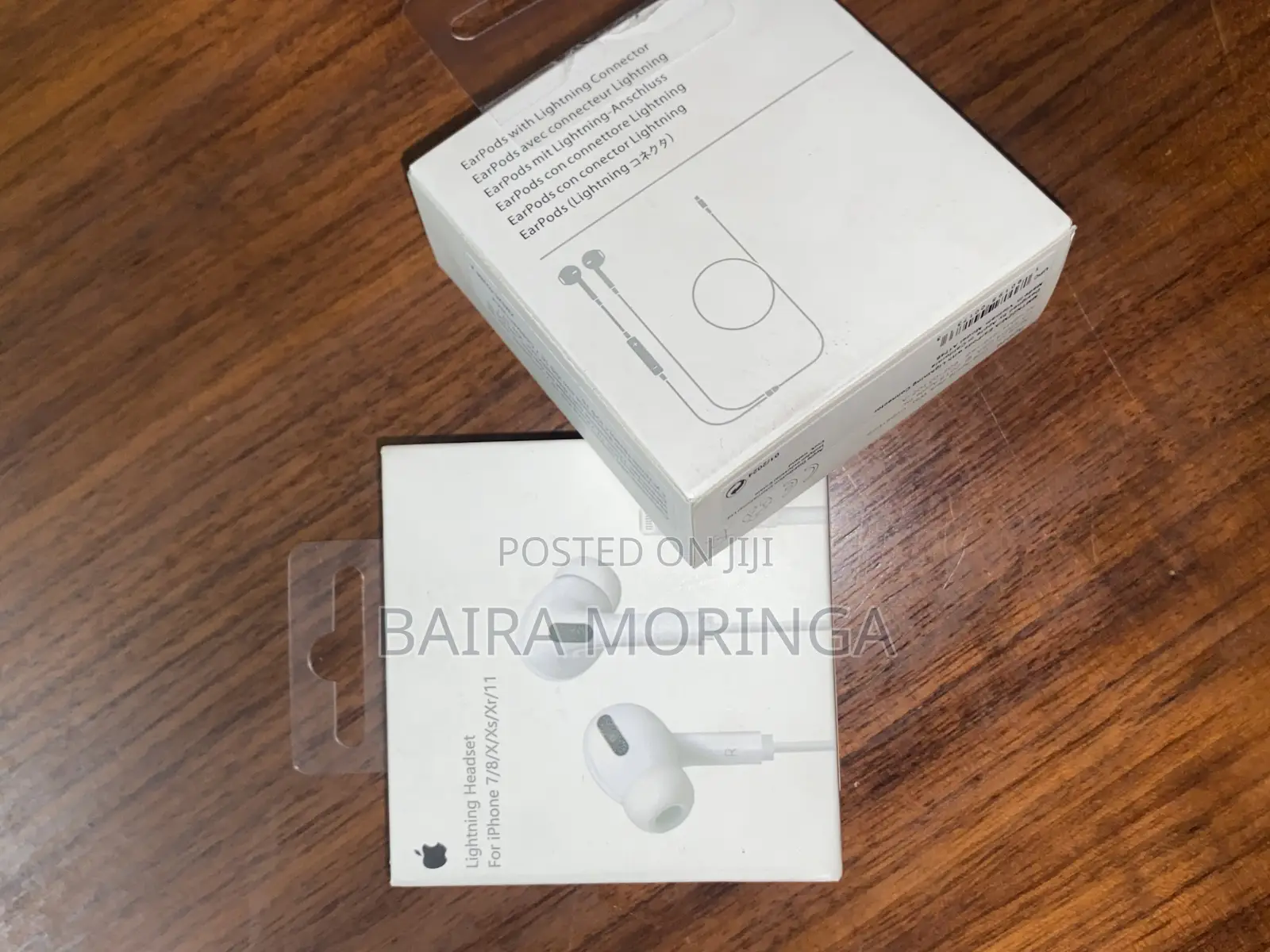 Earpods With Lightning Connector