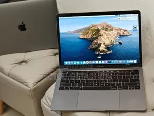 New Laptop Apple MacBook Pro 2019 16GB Intel Core I7 SSD 1T