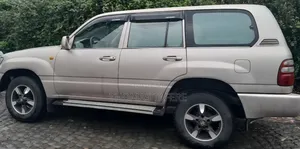 Toyota Land Cruiser 2005 Silver