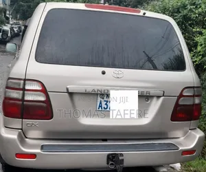 Toyota Land Cruiser 2005 Silver