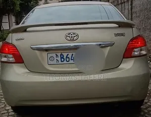 Toyota Yaris 2008 Gold