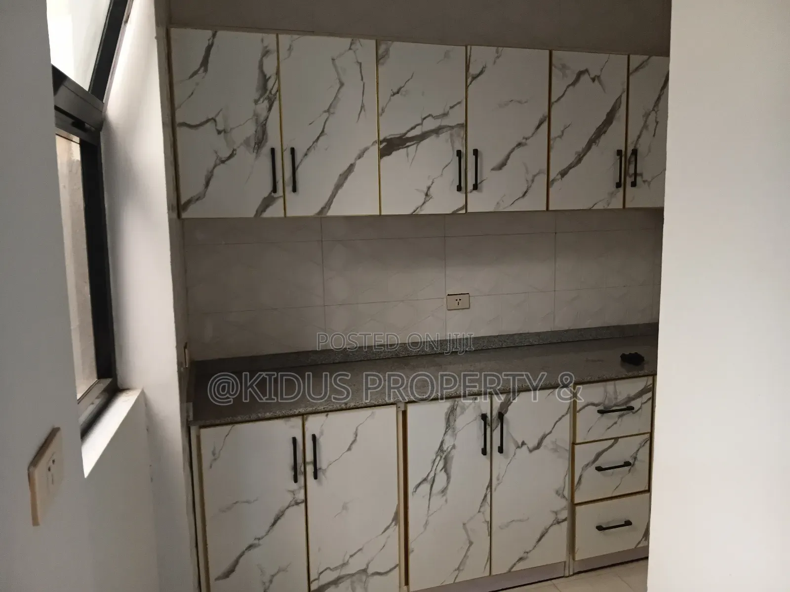 2bdrm Apartment in Nasswe Real State, Nifas Silk-Lafto for rent