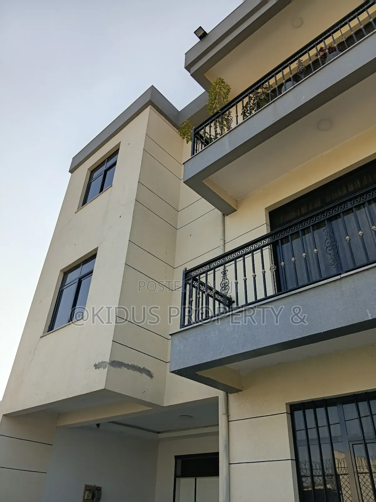 2bdrm Apartment in Nasswe Real State, Nifas Silk-Lafto for rent