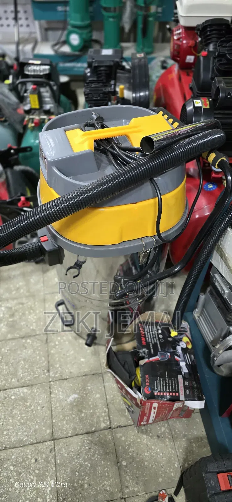 Skillmax Vacuum Cleaner 100l Wet Dry