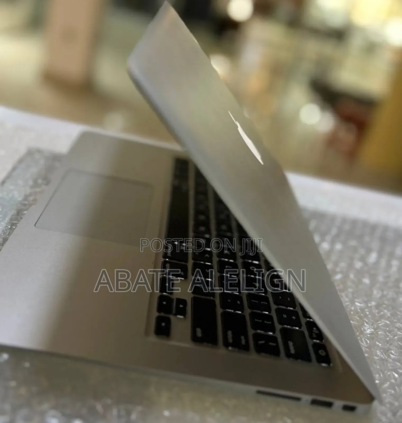 New Laptop Apple MacBook Air 2014 4GB Intel Core I5 SSD 256GB