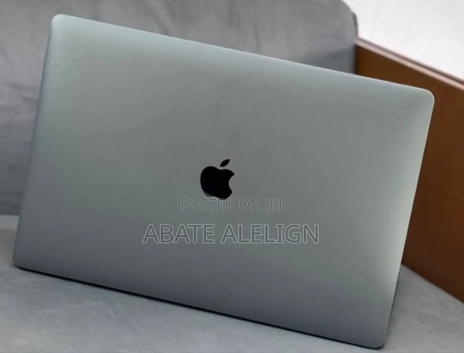 New Laptop Apple MacBook Pro 2019 16GB Intel Core I9 SSD 512GB