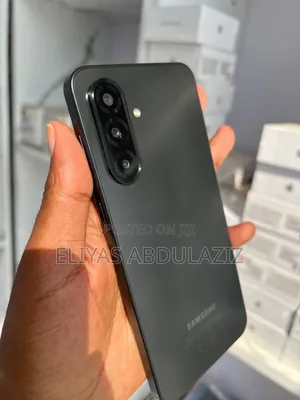 New Samsung Galaxy A17 5G 256 GB