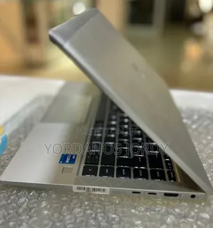 New Laptop HP EliteBook 840 G8 16GB Intel Core I5 SSD 512GB