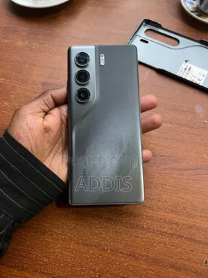 Tecno Camon 40 Pro 256 GB Gray