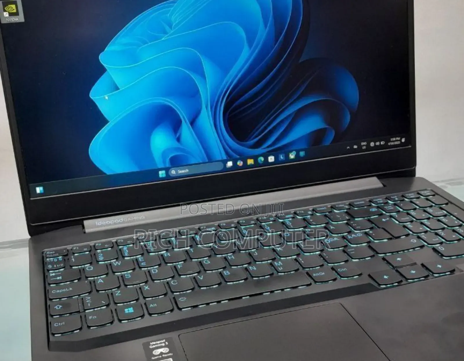 New Laptop Lenovo Ideapad 3 16GB AMD Ryzen 5 SSD 256GB