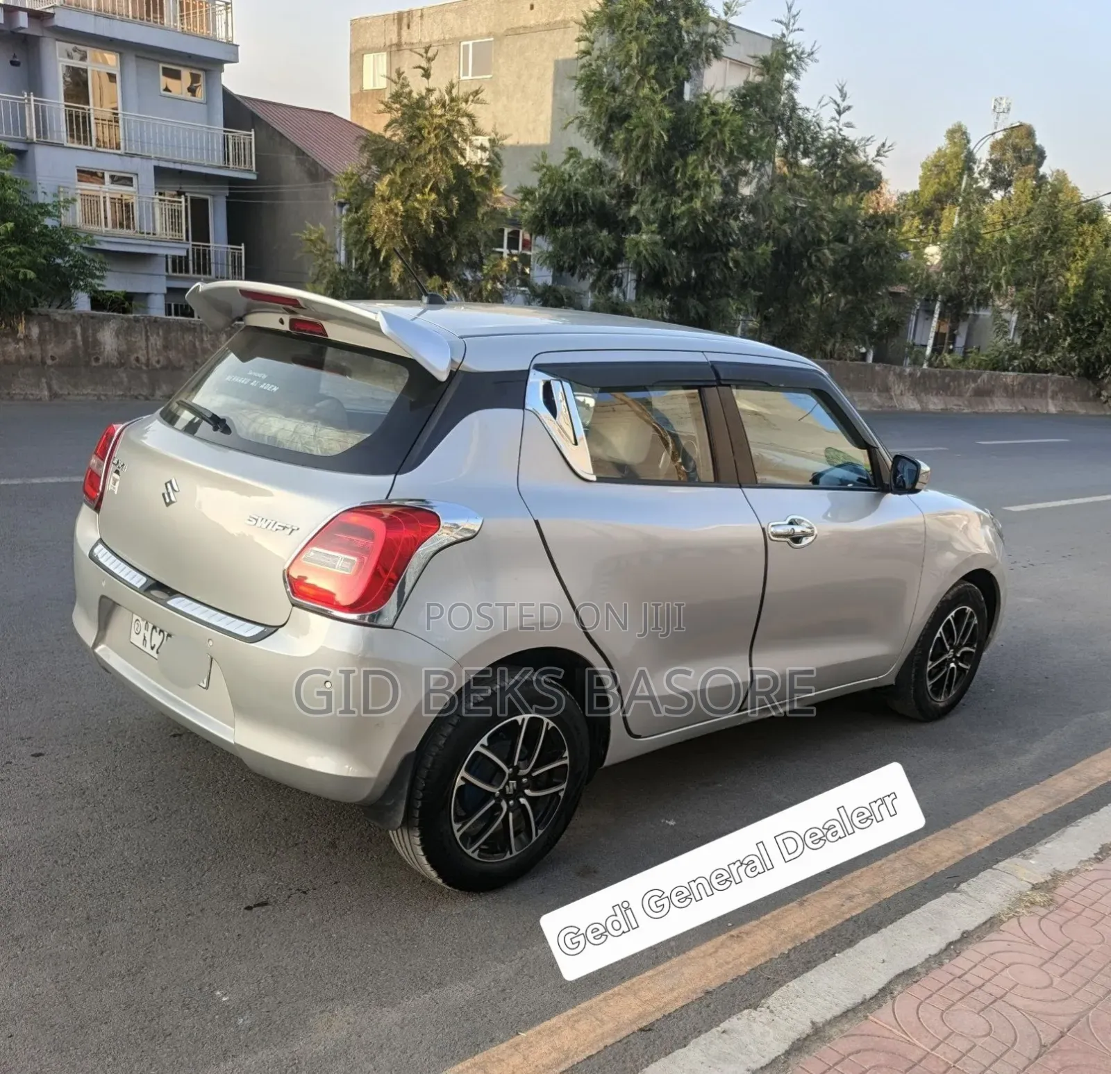 Suzuki Swift 2022 Silver