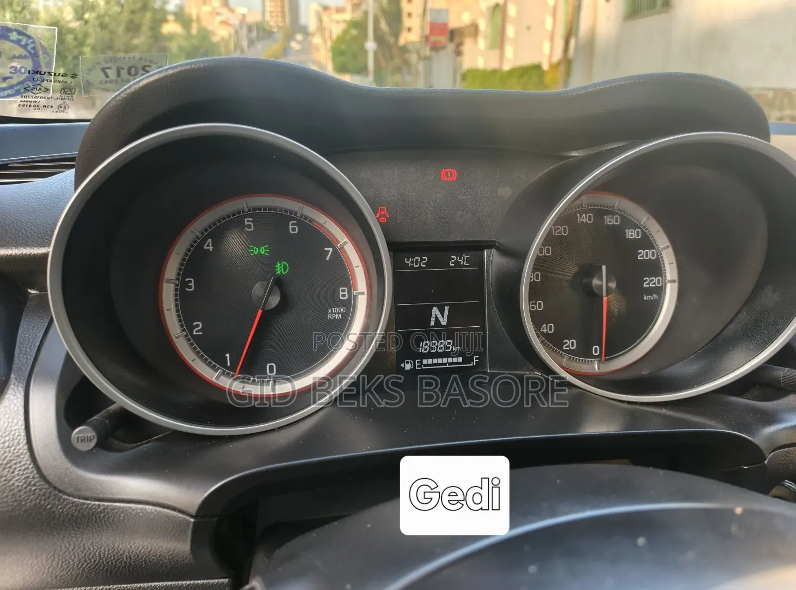 Suzuki Swift 2022 Silver