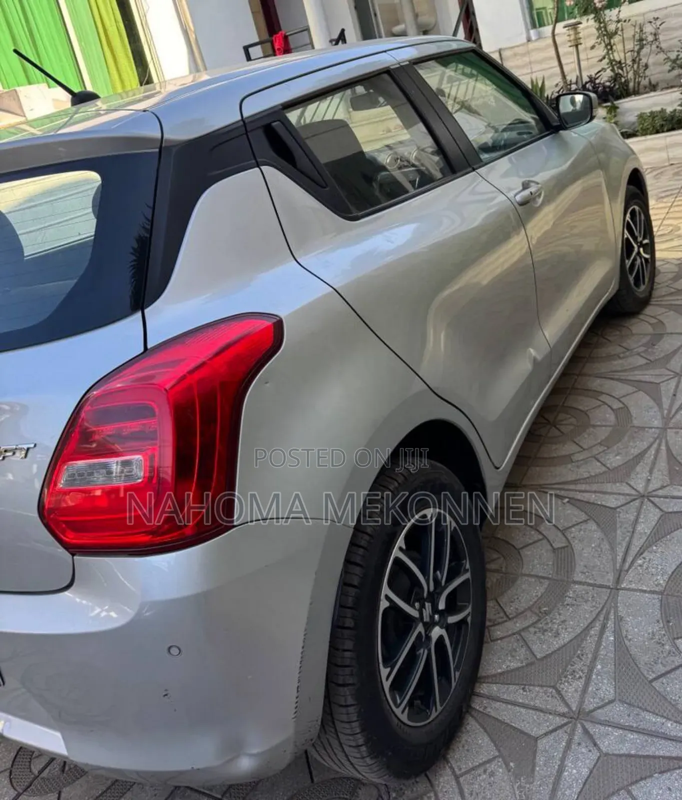 Suzuki Swift 2022 Silver