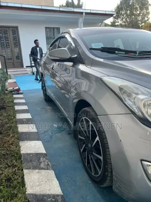 Hyundai Avante 2012 Gray