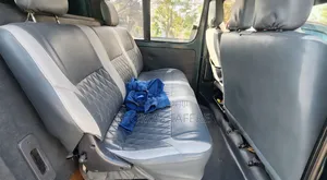 Toyota HiAce 2002 Green