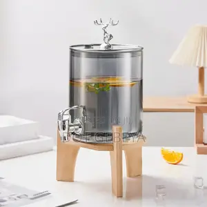 This Is A Seven-piece Set Of Beverage And Juice Barrels (Dispensers).
