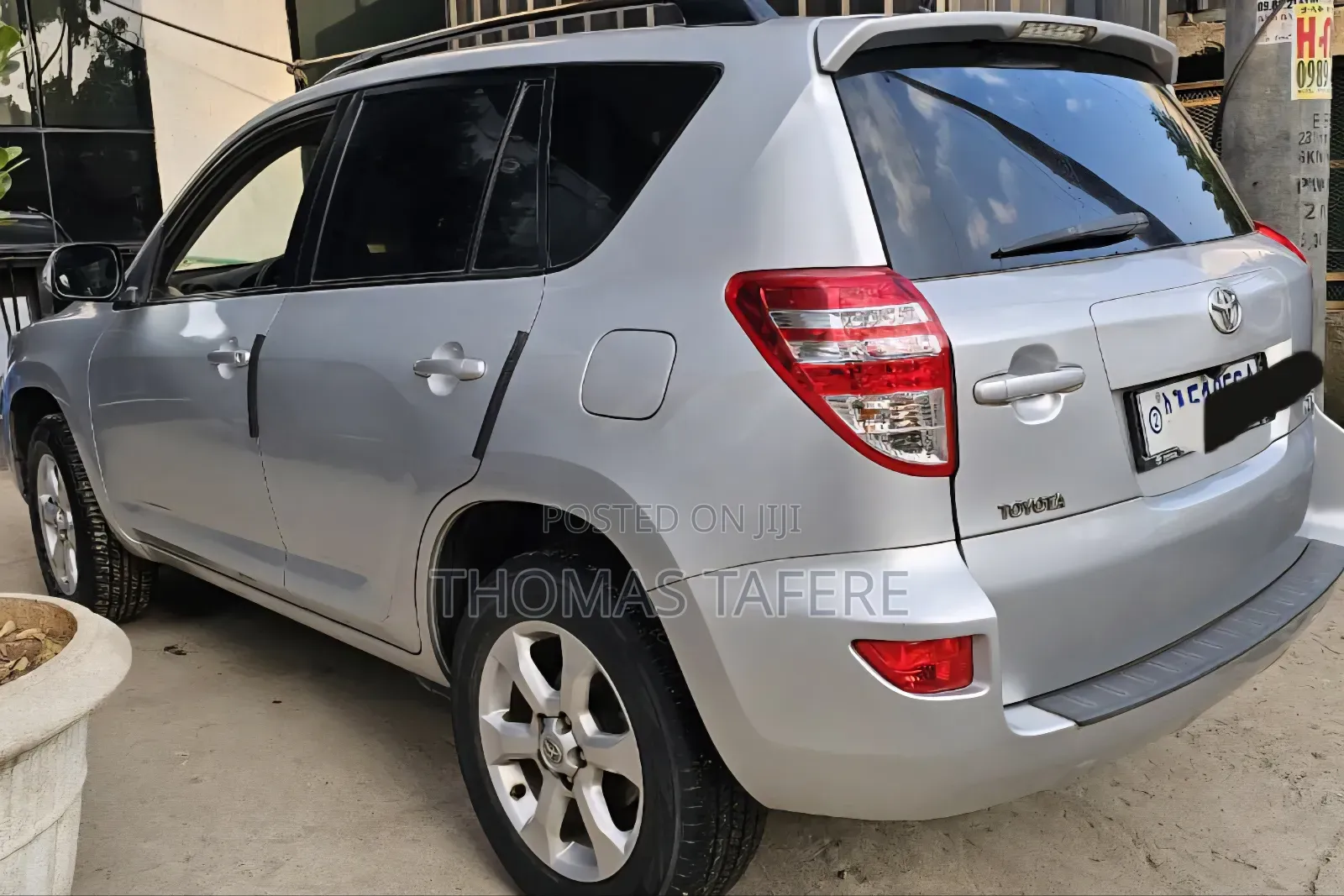 Toyota RAV4 2011 Silver