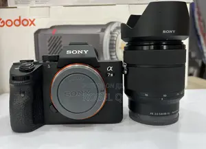 Sony Alpha 7 Iii With 28-70mm Kit Lens Cmos