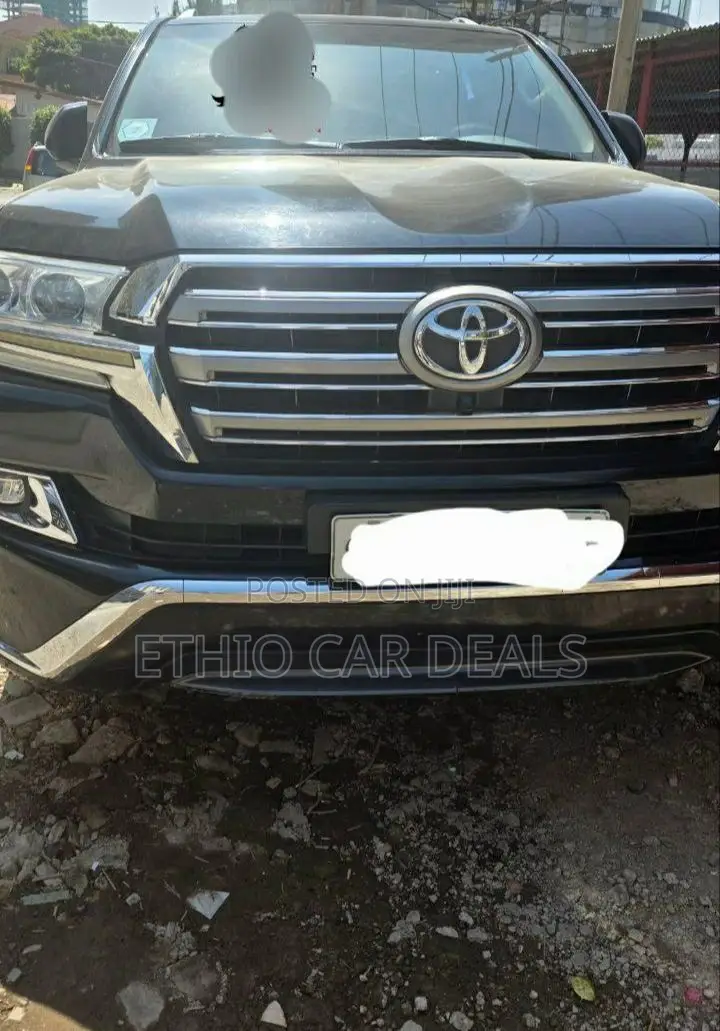 Toyota Land Cruiser 4.5 V8 GXR 2019 Black