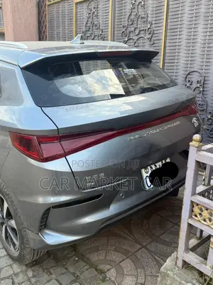 BYD E2 43 kWh 94 hp FWD 2024 Gray