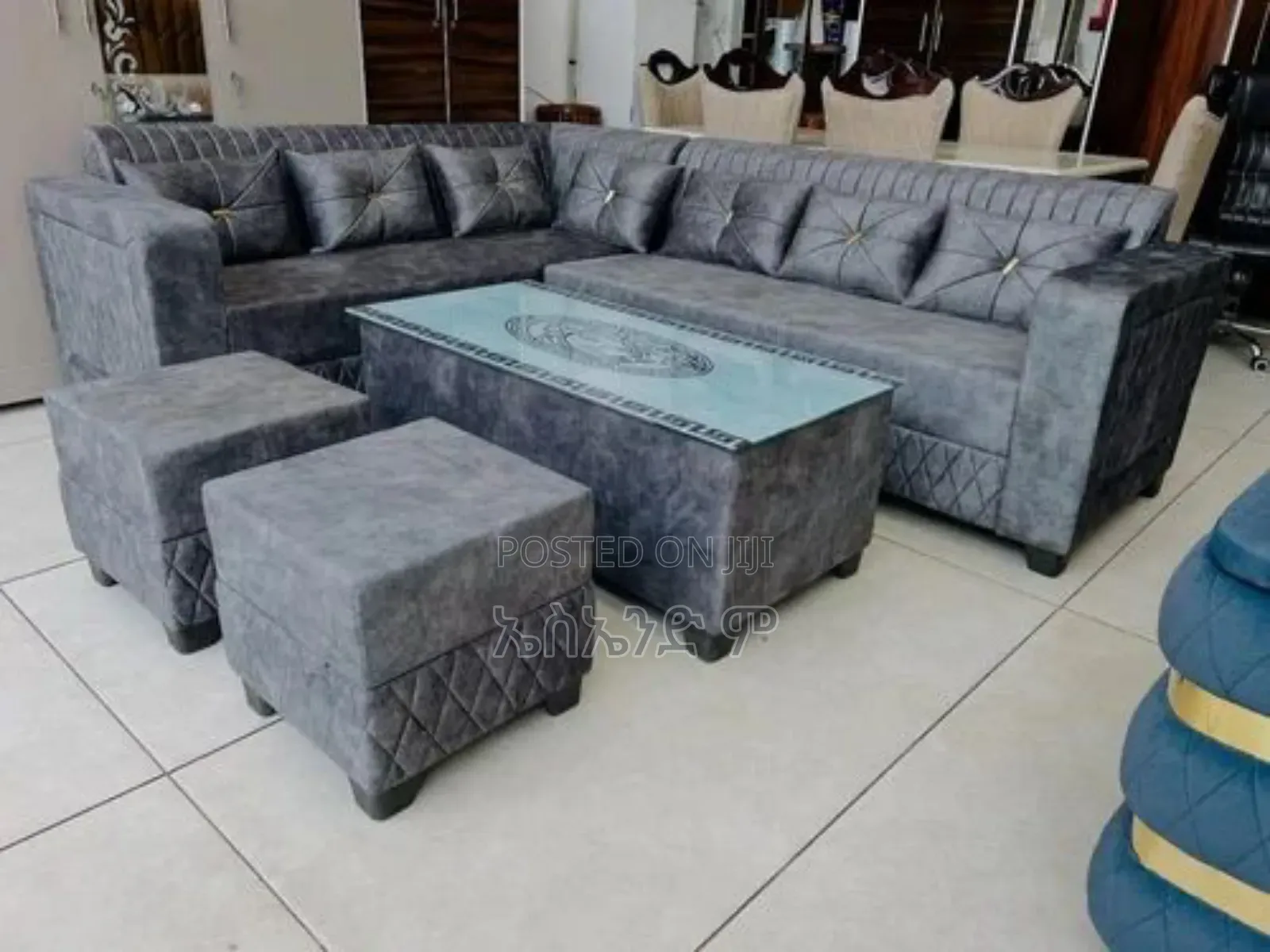 Contemporary Couch With Table Design