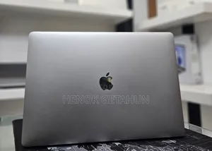 New Laptop Apple MacBook Pro 2019 16GB Intel Core I9 SSD 512GB