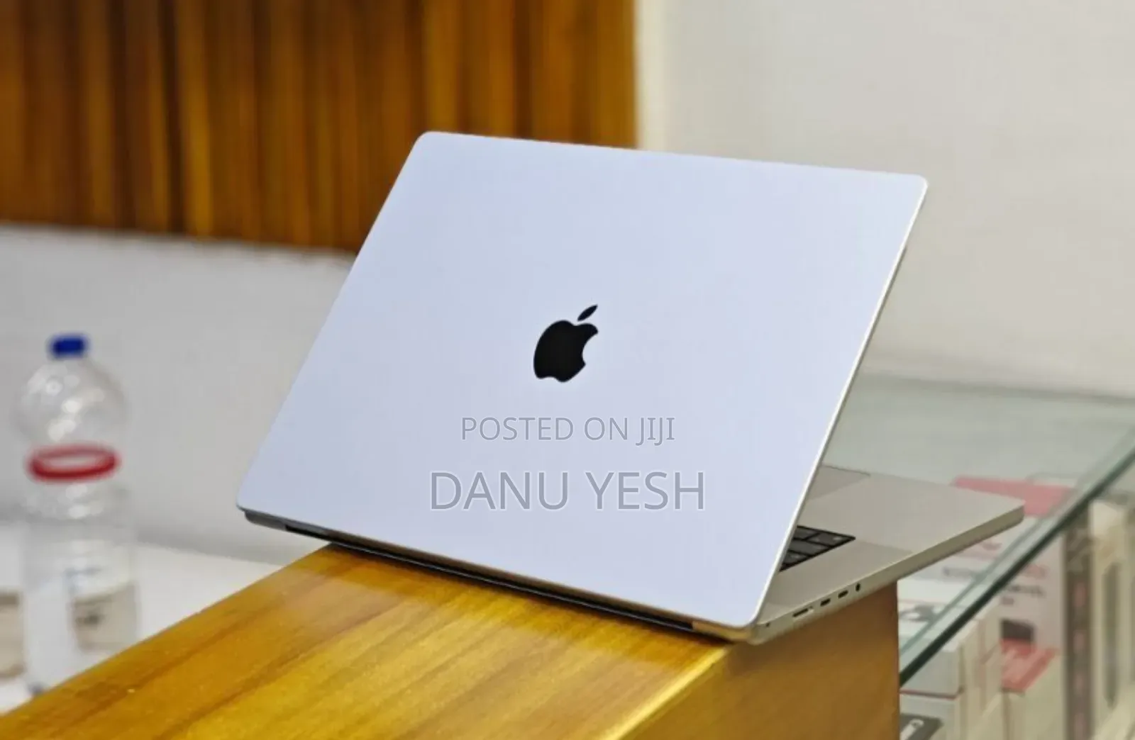 New Laptop Apple MacBook Pro 16GB Apple M1 Pro SSD 512GB