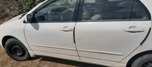 Toyota Corolla 2003 White