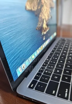 New Laptop Apple MacBook Air 2019 8GB Intel Core I5 SSD 128GB