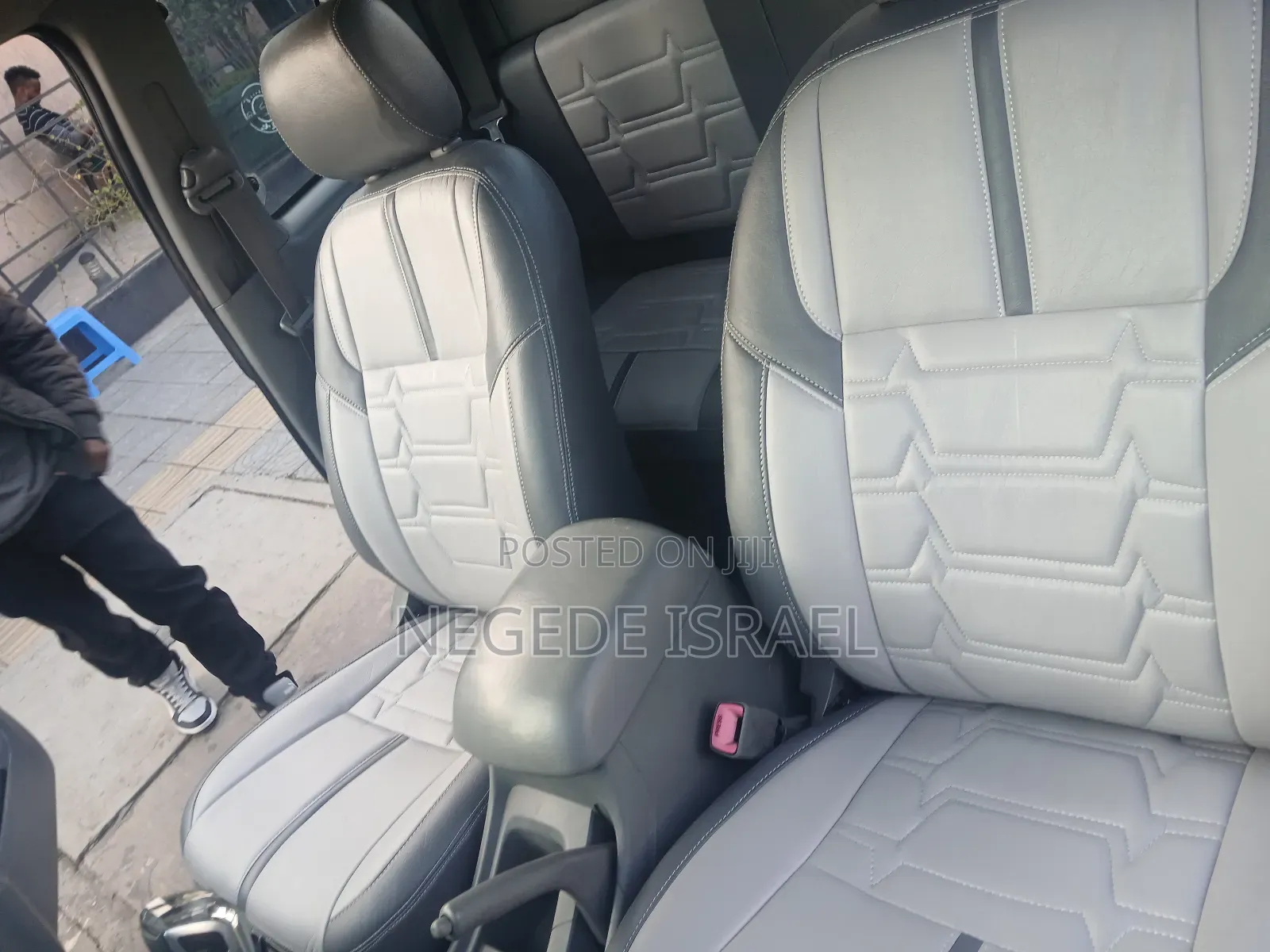 Toyota Hilux 2.5 D-4D 4X4 SRX 2009 Gray