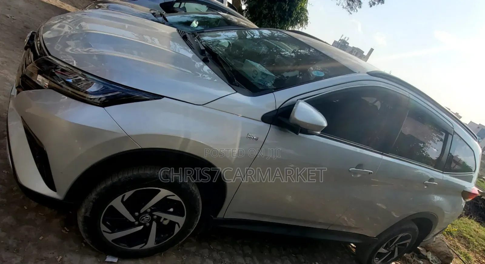 Toyota Rush 2023 Silver