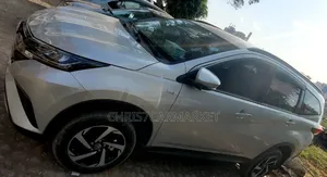 Toyota Rush 2023 Silver