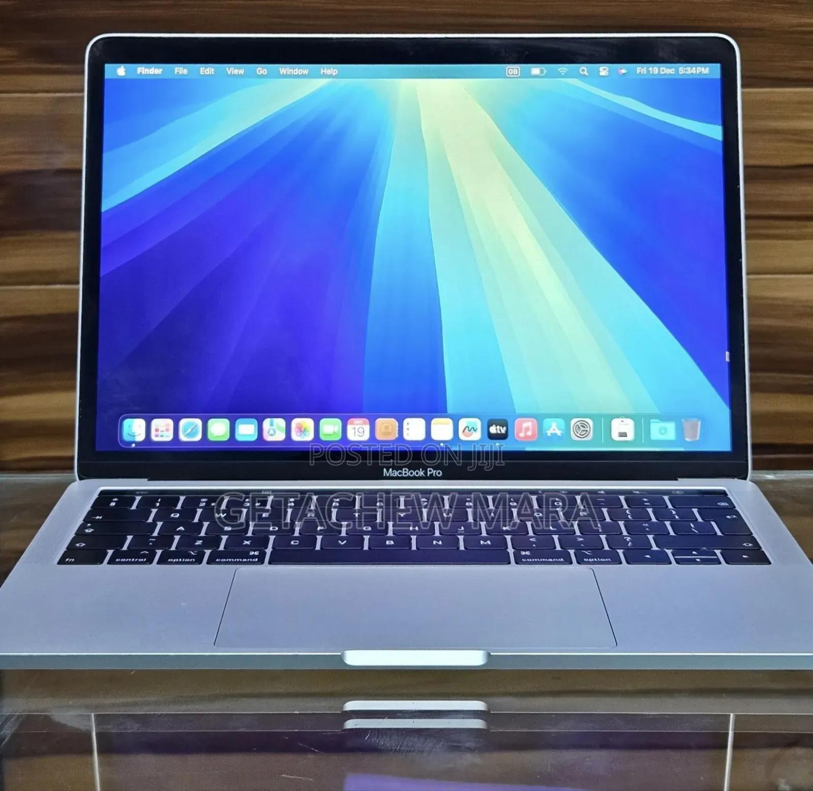 New Laptop Apple MacBook Pro 2019 8GB Intel Core I5 SSD 128GB
