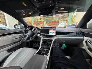 New BYD Tang DM-i 2025 Blue