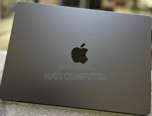 New Laptop Apple MacBook Pro M1 16GB Apple M1 Pro SSD 512GB