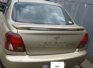 Toyota Platz 2001 Yellow