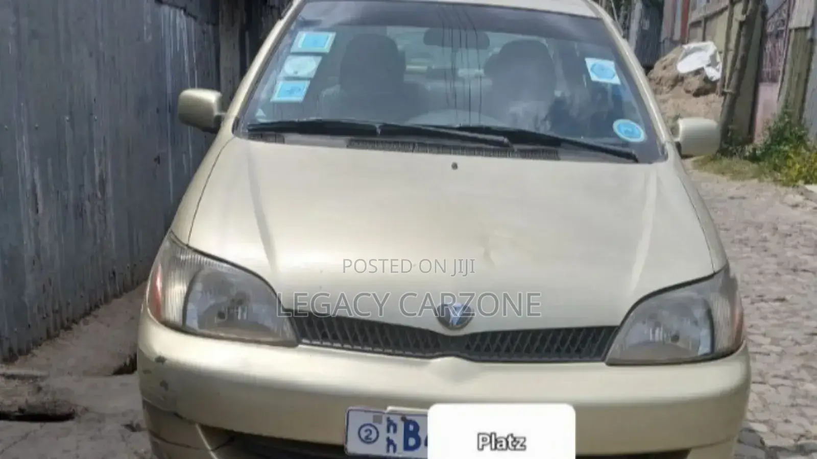 Toyota Platz 2001 Yellow