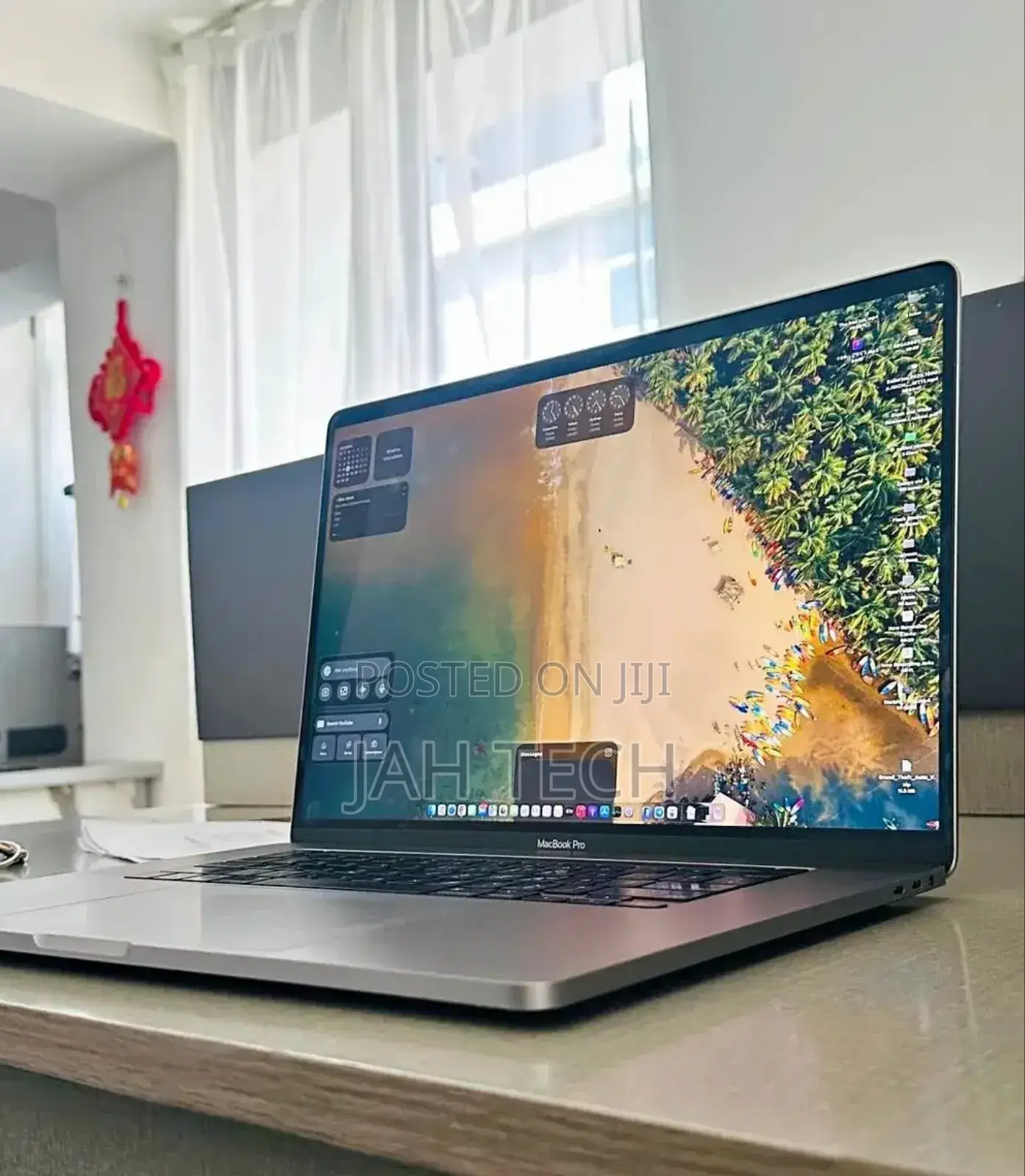 New Laptop Apple MacBook Pro 2019 16GB Intel Core I9 SSD 512GB