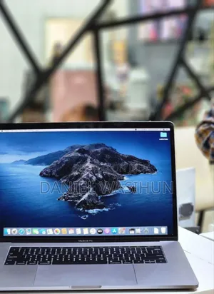 New Laptop Apple MacBook Pro 2019 16GB Intel Core I9 SSD 512GB