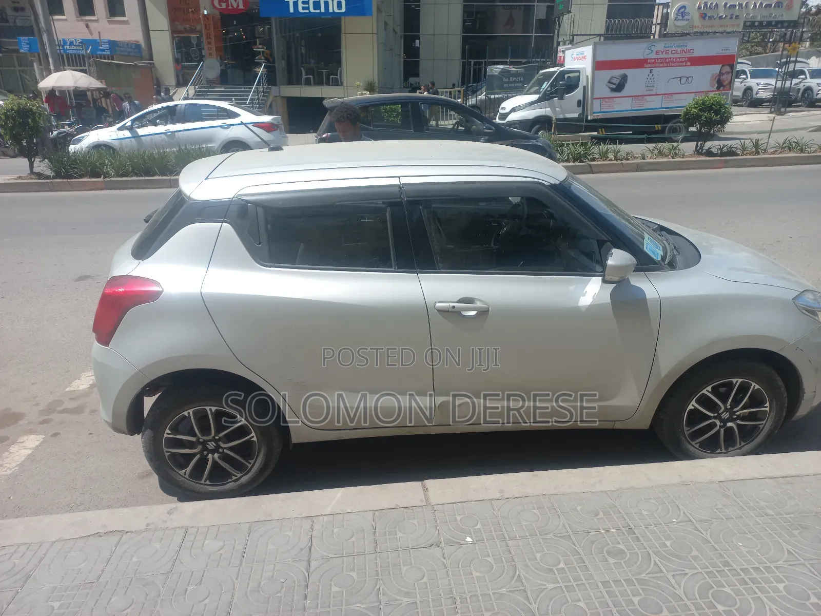 Suzuki Swift 2022 Silver